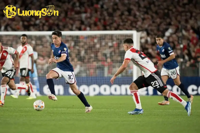 Nacional được đánh giá vượt trội