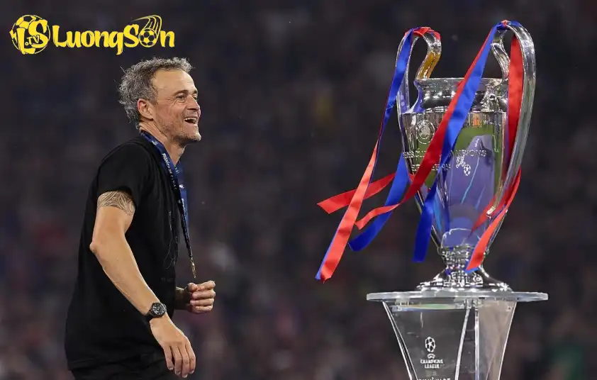 Luis Enrique quyết tâm cùng PSG chinh phục Siêu cúp châu Âu